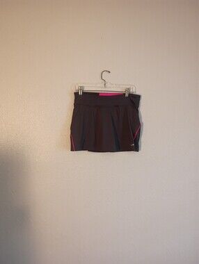 Women’s Gray Athletic Skorts with Pink Trim